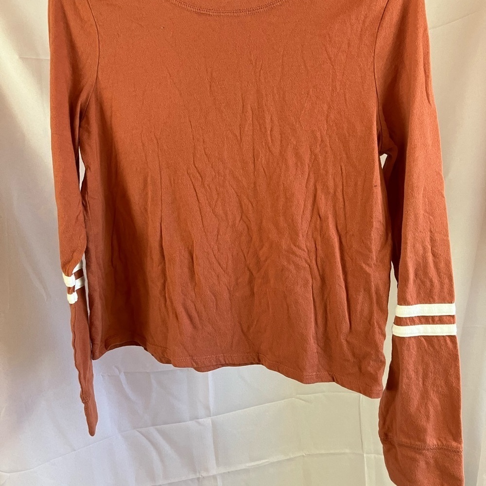 Four Top Long Sleeve Bundle - Picture 8 of 13